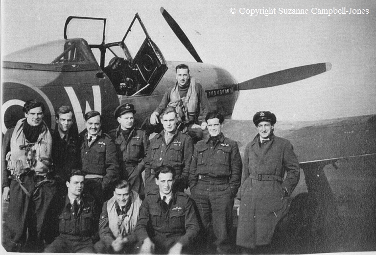 1944 266 squadron Bob 3rd right.jpg