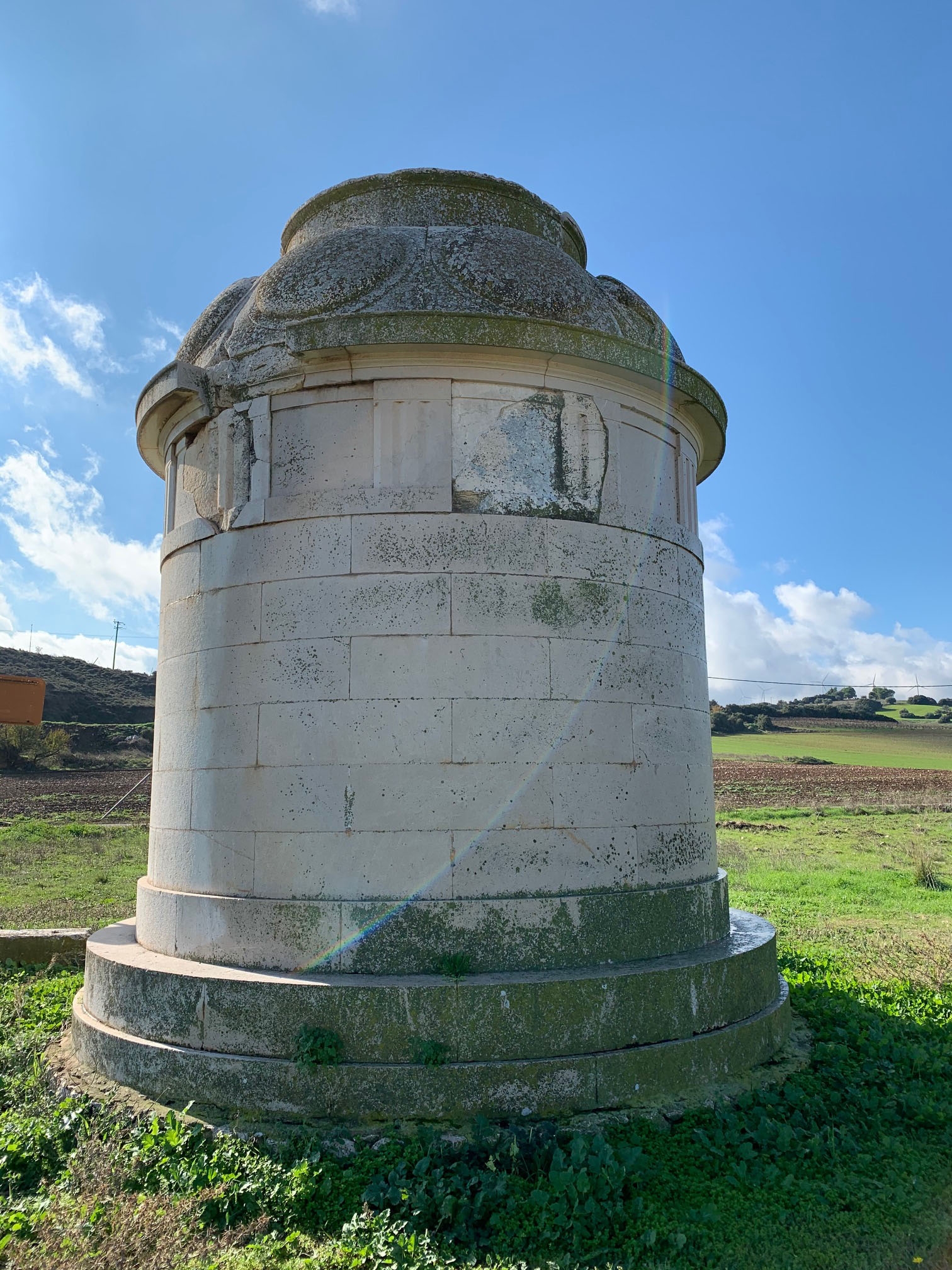 The Leuctra Tropaion