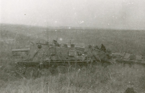 The Leibstandarte SPW battalion and Grille were forced to seek cover in the undulating terrain